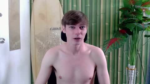 Snapshot of whiteboyinasia chatting on September 19, 6:47 am Christian online show from September 19, 6:47 am