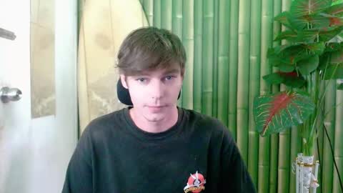 Snapshot of whiteboyinasia chatting on October 11, 8:51 am Christian online show from October 11, 8:51 am