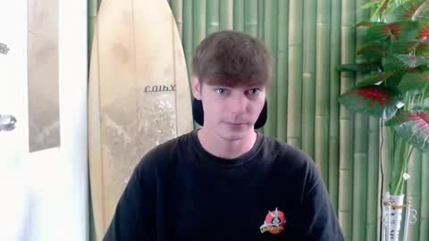 Snapshot of whiteboyinasia chatting on September 18, 6:04 am Christian online show from September 18, 6:04 am