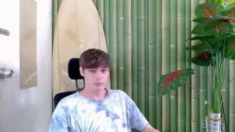 Snapshot of whiteboyinasia chatting on September 22, 4:34 am Christian online show from September 22, 4:34 am