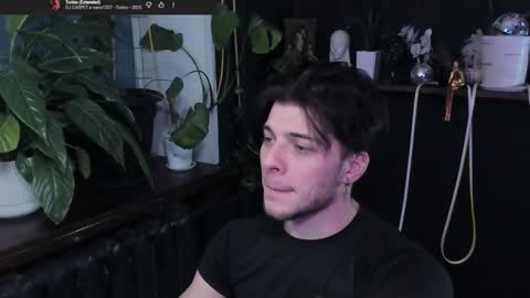 Gus online show from December 22, 9:56 pm