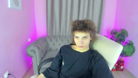 Geoffrey online show from January 17, 4:54 pm