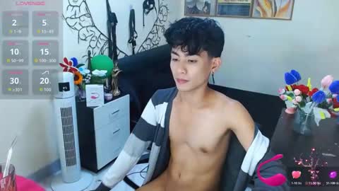 Snapshot of wildesttwinky chatting on October 25, 8:54 pm Arvie Rubio online show from October 25, 8:54 pm