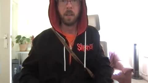 wildtux240722 online show from April 28, 7:35 am