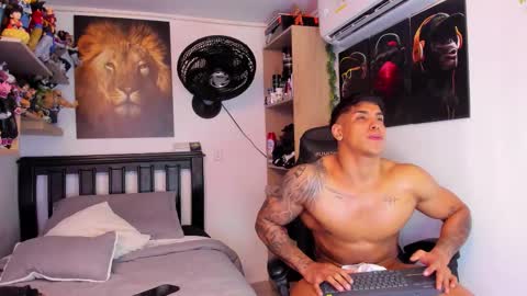 Snapshot of william_dracko9 chatting on October 26, 5:31 am Dracko online show from October 26, 5:31 am