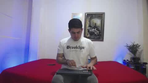william_steel_ online show from January 13, 10:25 pm