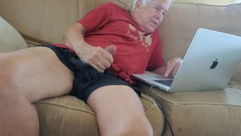 williamandmary online show from August 3, 12:44 pm