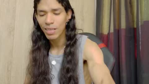 willy_veins online show from March 22, 12:10 pm
