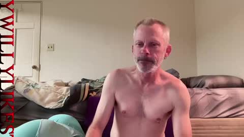 Snapshot of willylikestoplay74 chatting on January 10, 12:27 am Twisted Will online show from January 10, 12:27 am