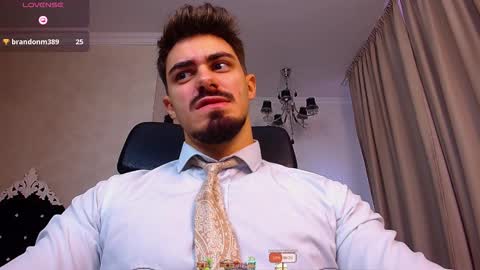 Snapshot of wilsonjules chatting on September 13, 5:08 am WilsonJules online show from September 13, 5:08 am