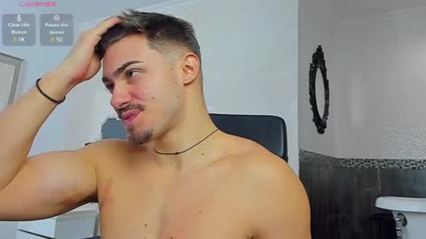 Snapshot of wilsonjules chatting on February 9, 5:19 am WilsonJules online show from February 9, 5:19 am