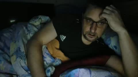 Snapshot of wirzwei8883 chatting on December 23, 3:55 pm Dirty online show from December 23, 3:55 pm