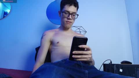 Snapshot of wolfan_sky chatting on September 17, 11:55 am  W O L F  online show from September 17, 11:55 am
