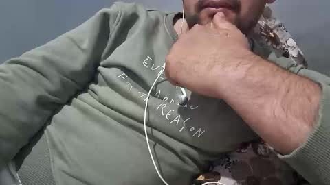 Snapshot of wolfrot chatting on January 27, 4:20 am wolf boy online show from January 27, 4:20 am