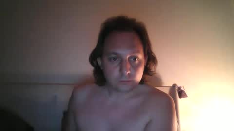 wolnyskromny online show from February 25, 2:44 pm
