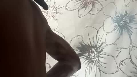 Snapshot of woodpipe69 chatting on January 28, 9:19 am Woodpipe69 online show from January 28, 9:19 am