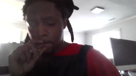 Snapshot of woodpipe69 chatting on February 20, 10:48 pm Woodpipe69 online show from February 20, 10:48 pm