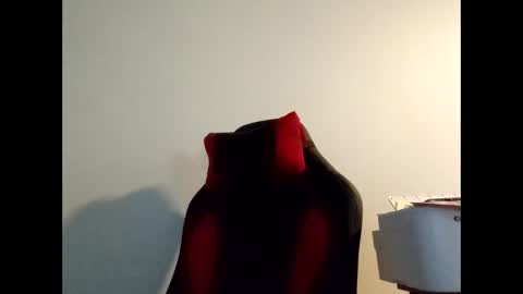 Snapshot of woodpipe69 chatting on December 3, 4:17 pm Woodpipe69 online show from December 3, 4:17 pm