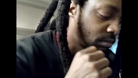 Snapshot of woodpipe69 chatting on December 16, 1:32 pm Woodpipe69 online show from December 16, 1:32 pm