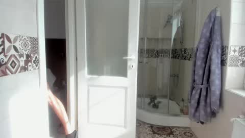 Wolfie online show from October 21, 8:28 am