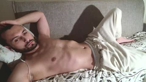 Josy online show from December 9, 2:18 pm