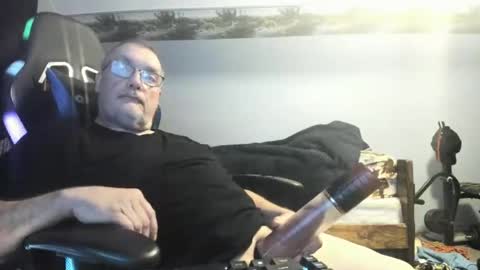 Snapshot of wowsers2022 chatting on October 19, 10:18 am wowsers2022 online show from October 19, 10:18 am