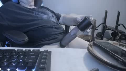 Snapshot of wowsers2022 chatting on February 7, 2:40 am wowsers2022 online show from February 7, 2:40 am