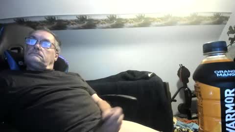 Snapshot of wowsers2022 chatting on October 5, 10:41 am wowsers2022 online show from October 5, 10:41 am