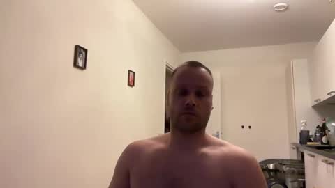 Snapshot of wsvogel chatting on February 9, 4:40 pm joejoe online show from February 9, 4:40 pm