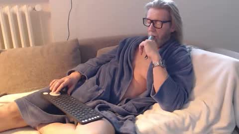 WyattEarp64 online show from February 2, 8:24 am