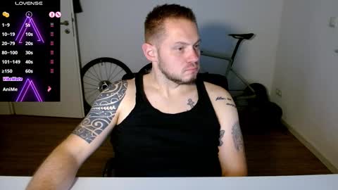 x19marco93x online show from December 4, 7:21 pm