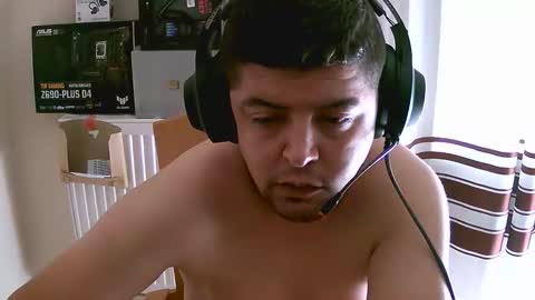 Snapshot of xander717742 chatting on September 12, 7:52 am arab bigdick online show from September 12, 7:52 am