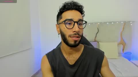 ISSANDER online show from December 15, 7:42 pm