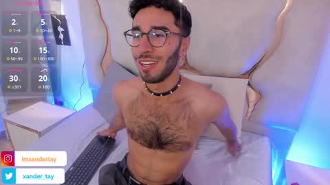 ISSANDER online show from March 11, 7:47 pm