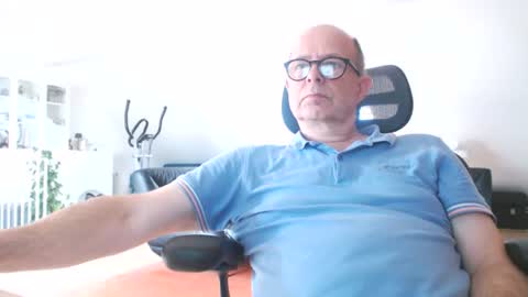 xtommix69 online show from June 30, 12:39 pm