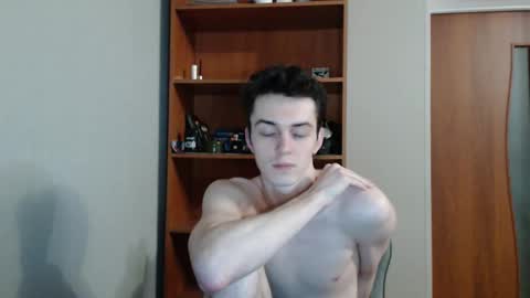 traqqq online show from September 9, 8:19 pm