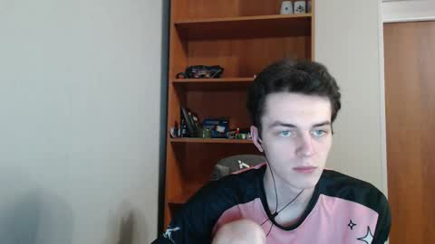 traqqq online show from October 6, 9:08 pm