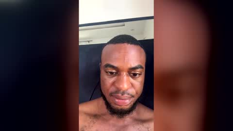 xxhomealone350838 online show from March 18, 9:23 am