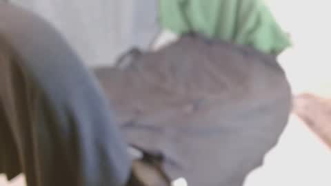 Snapshot of xxlecheroxx chatting on December 17, 3:17 pm xxlecheroxx online show from December 17, 3:17 pm