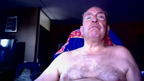 xxlvoorxxl1965 online show from July 4, 9:01 am
