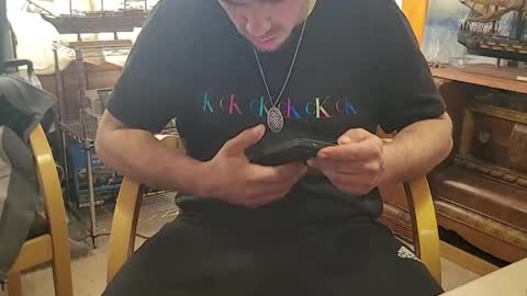 xxScubaStevexx online show from March 19, 5:49 pm