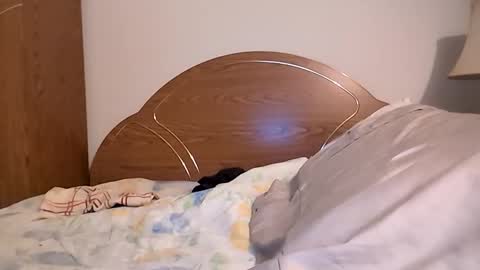 xxfredmtl18xx online show from December 2, 11:13 am