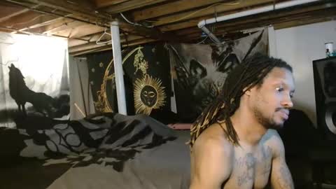 xxxjrstrokesxxx online show from December 4, 4:25 pm