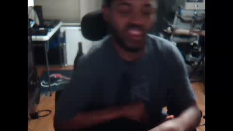 xxxonwheelz online show from October 29, 4:59 am