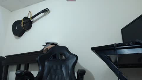 jack thopmson  online show from January 12, 3:07 am