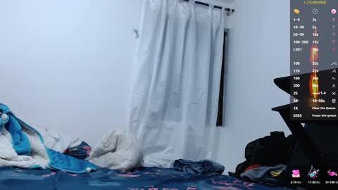 jack thopmson  online show from December 7, 11:23 pm