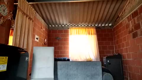 Yajz online show from April 11, 3:04 pm