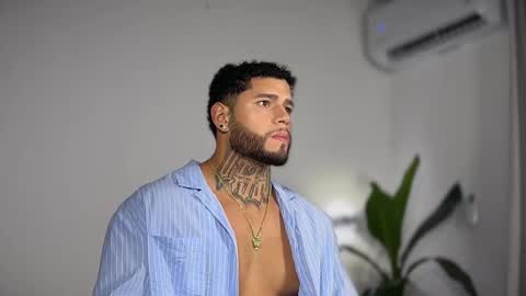 yamp sambrano online show from October 31, 1:29 am