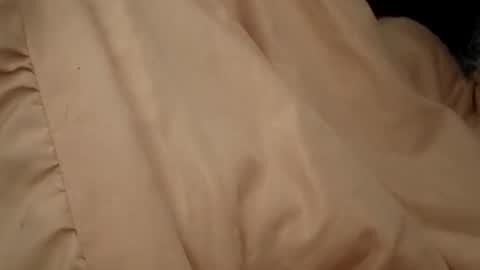 ychey2k8 online show from December 20, 1:40 pm