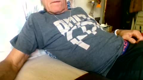 yeah_baby6988 online show from June 21, 10:48 pm